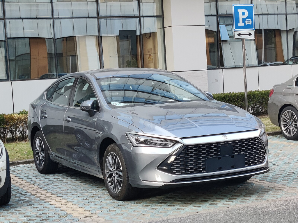 Гибридная модель Qin Plus DM-i марки BYD BYD Qin Plus гибрид