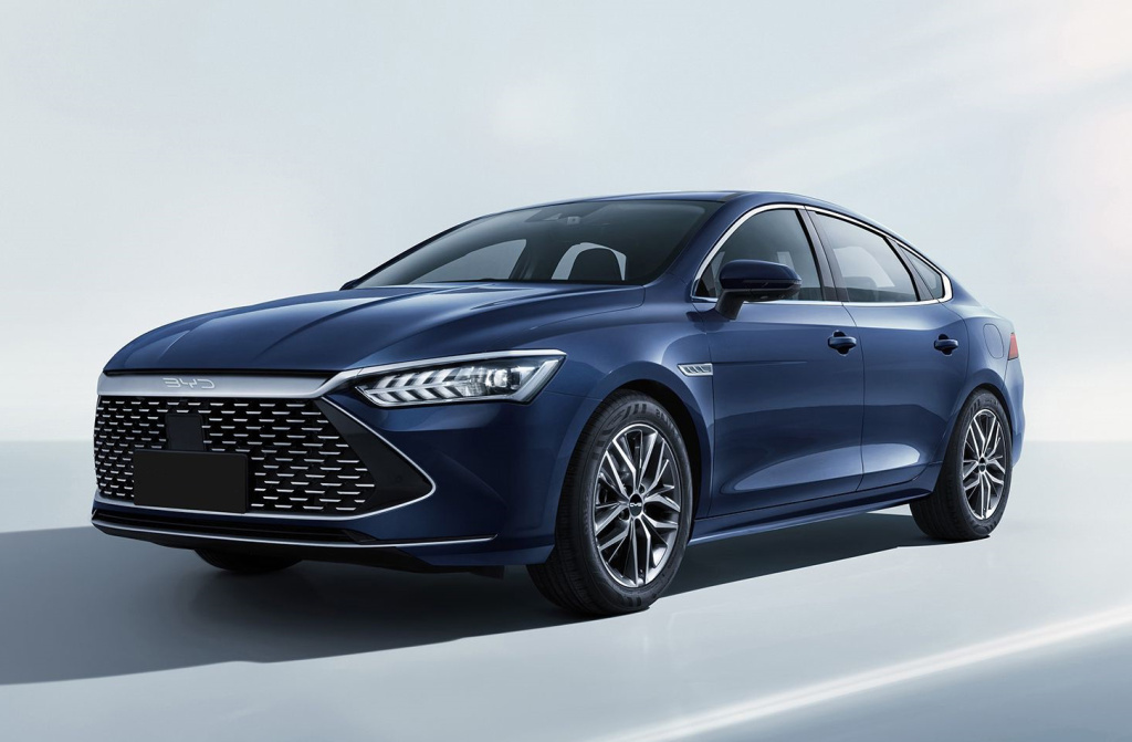 Модель с гибридной силовой установкой BYD Qin Plus
