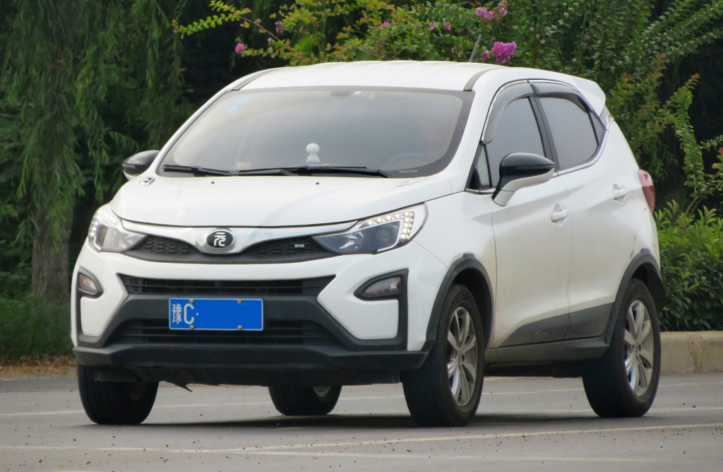 Замена 12V аккумулятора Byd Yuan